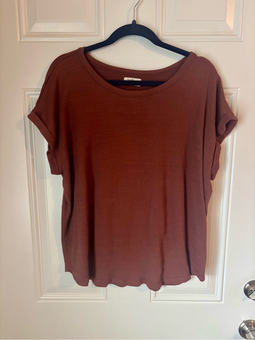 Maurices Short Sleeve Tee in Rust Brown
